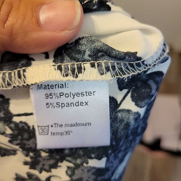 VIISHOW front tie blouse NWT Sz M - Picture 11 of 14